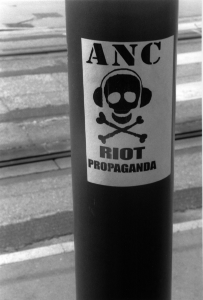 Suivante ->