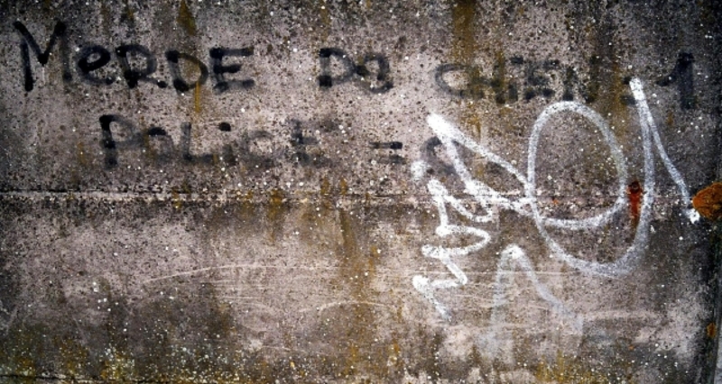 Suivante ->